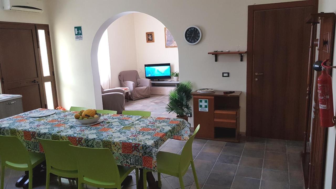 Casa Vacanze Villa Tropia Camastra Экстерьер фото